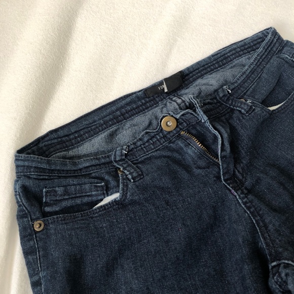 (FREE w/ $25 purchase) Forever 21 jean bundle - Picture 4 of 16